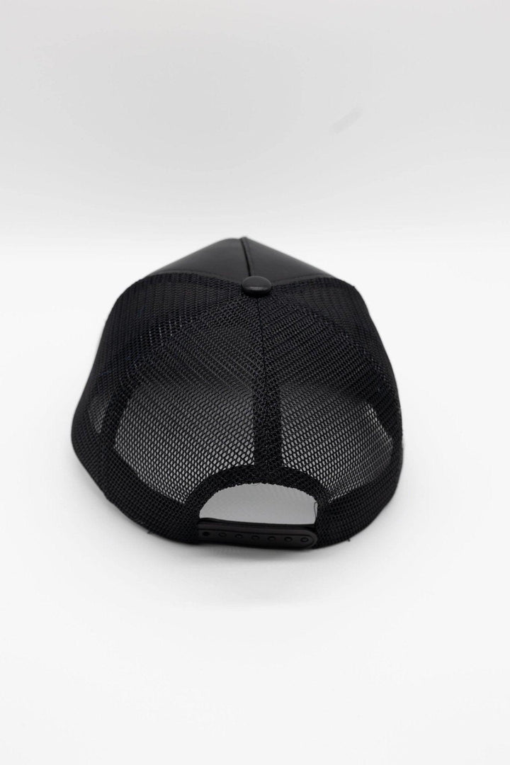 LEATHER FLAMES TRUCKER HAT IN BLACK - 2life