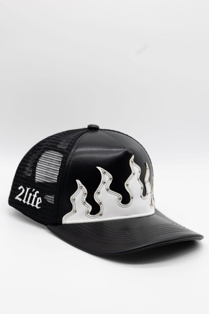 LEATHER FLAMES TRUCKER HAT IN BLACK AND WHITE - 2life